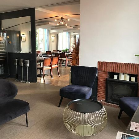 Logis Hotel & Restaurant - Les Bords De Seine La Roche-Guyon Eksteriør billede